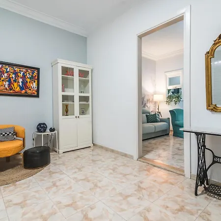 Home2book Bright&comfy Near Palmas Center