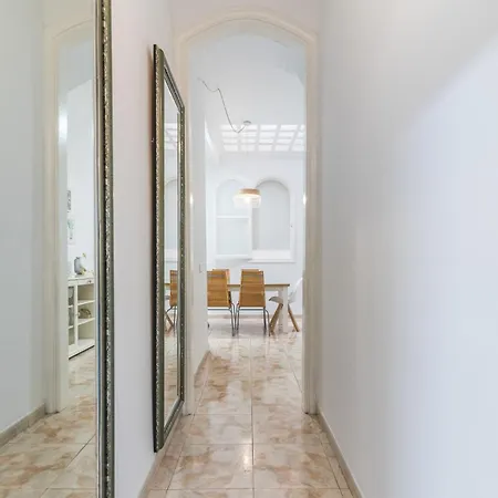 Home2book Bright&comfy Near Palmas Center