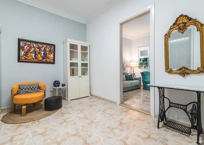 Home2book Bright&comfy Near Palmas Center